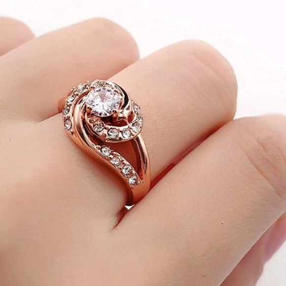 Rose Gold Plated Spiral Twisted Wave Ring NWT - Picture 3 of 5